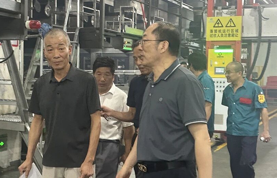 Mae Changshu Polyester yn cynnal archwiliadau diogelwch cyn Gŵyl Diwrnod Cenedlaethol a Chanol yr Hydref